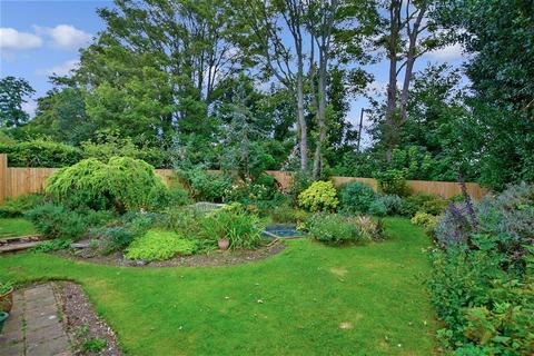15 Hazling Dane, Shepherdswell, Dover, CT15 7LS
