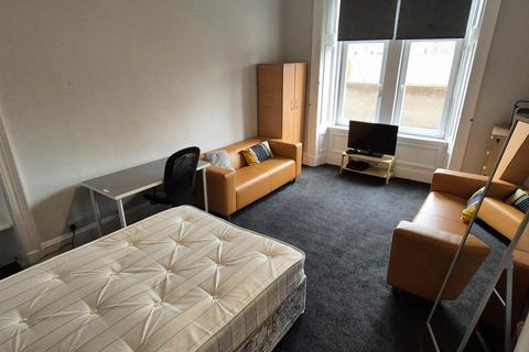 2 bedroom flat to rent - Byres Road, Westend