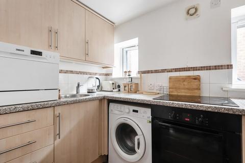 35a Old Woking Road, West Byfleet, KT14 6LG