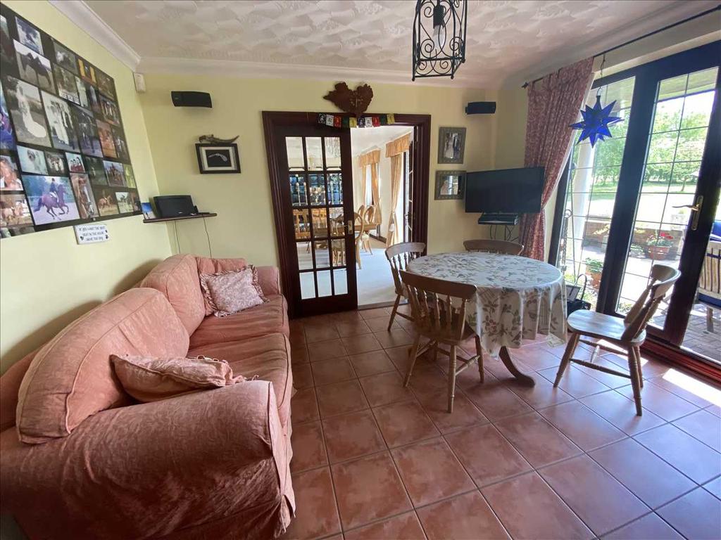Breakfast Room