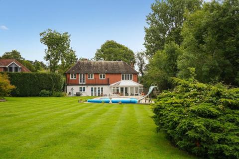Longheath Cottage Burnhams Road, Little Bookham, Leatherhead, KT23 3AX