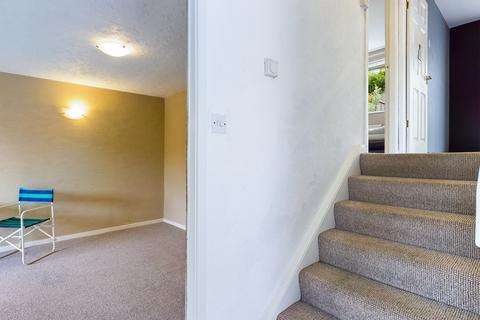 19 Gloucester Drive, Diggle, Oldham, OL3 5PR