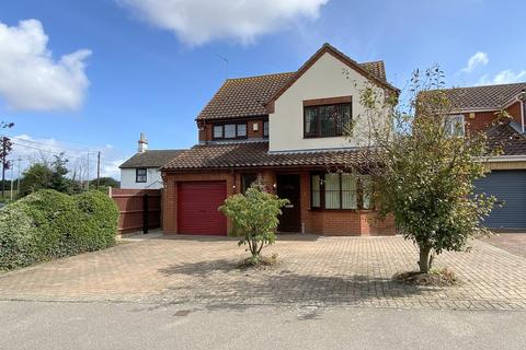 1 Ashtree Gardens, Carlton Colville, Lowestoft, NR33 8SR