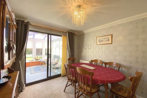 1 Ashtree Gardens, Carlton Colville, Lowestoft, NR33 8SR