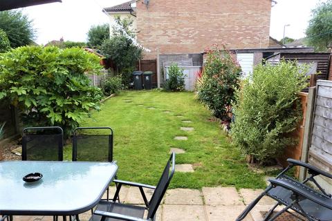 6 Valley Close, Waltham Abbey, EN9 2DU