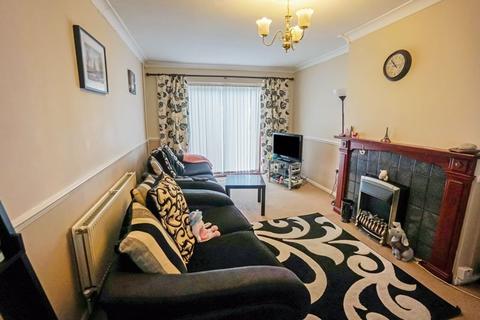 6 Akrill Close, West Bromwich, B70 9SU