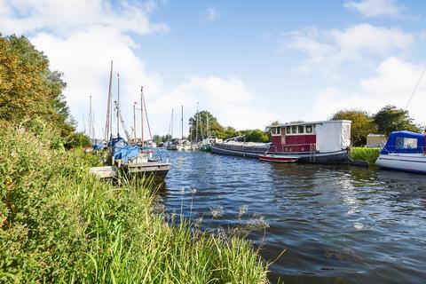 Rivulus Basin Road, Heybridge Basin, Maldon, CM9 4RP