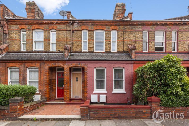 Lymington Avenue, London, N22 3 bed terraced house £575,000