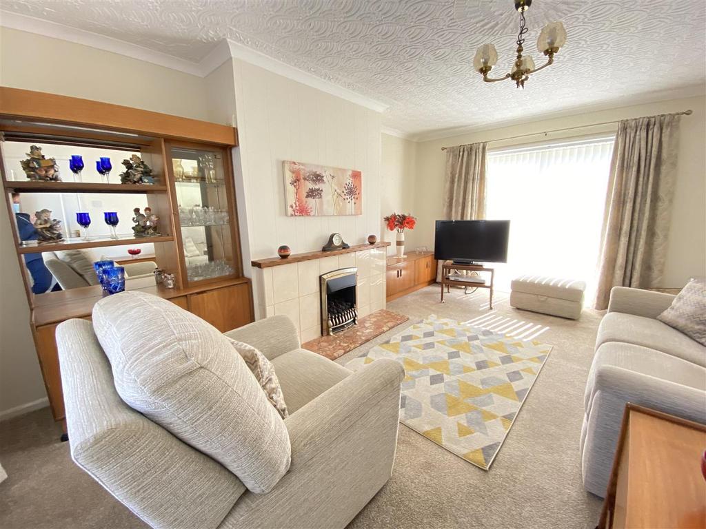 Iscoed, Llanelli 3 bed semidetached house £139,995