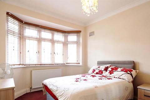 21 Dalmeny Road, Erith, DA8 1JX