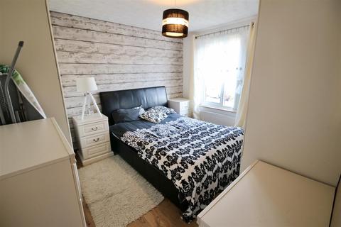 16 Lambert Close, Freshbrook, Swindon, SN5 8NY