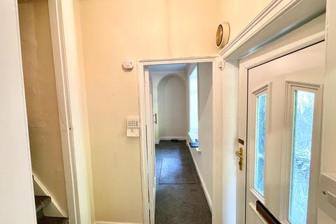 178 Lowergate, Huddersfield, HD3 4EP