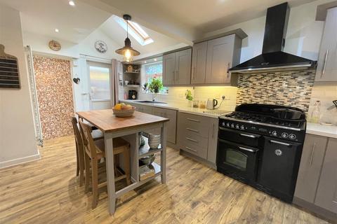 16 Torcross Close, Glenfield, Leicester, LE3 8AP