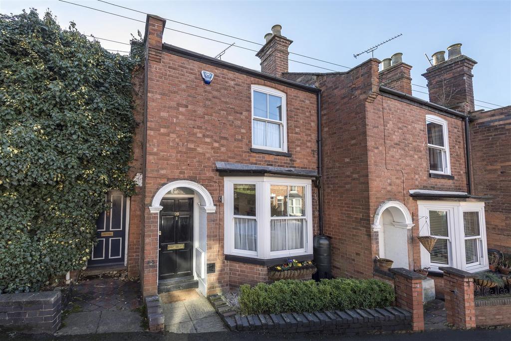 Princes Street, Leamington Spa 2 bed terraced house £1,275 pcm (£294 pw)
