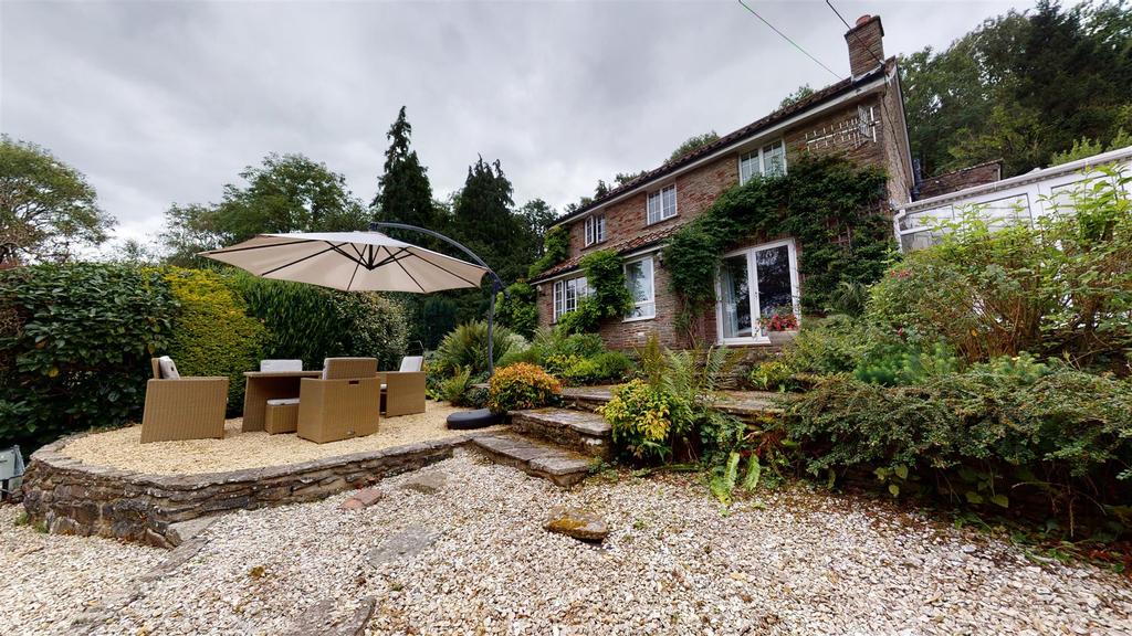 Nortons Wood Lane, Clevedon 4 bed detached house £950,000