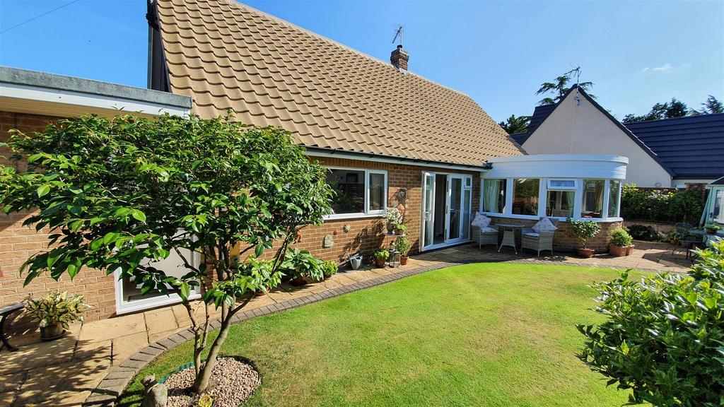 Conery Lane, Whatton, Nottingham 3 bed detached bungalow £435,000