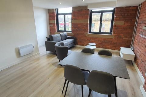 2 bedroom flat to rent, Conditioning House, Bradford, BD1