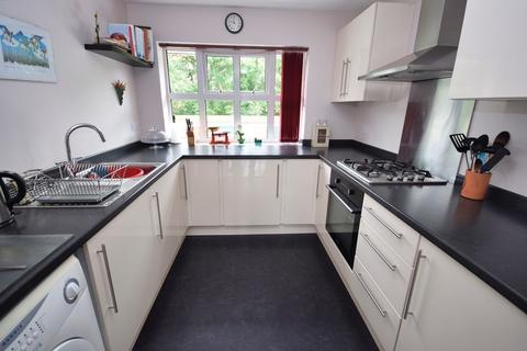 2 bedroom maisonette to rent, Mallaby Close, Shirley B90