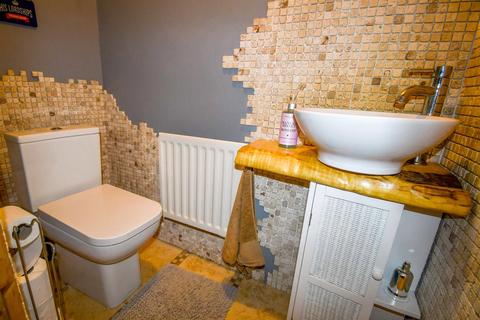 62 Bowmont Way, Kingswood, Hull, HU7 3HL