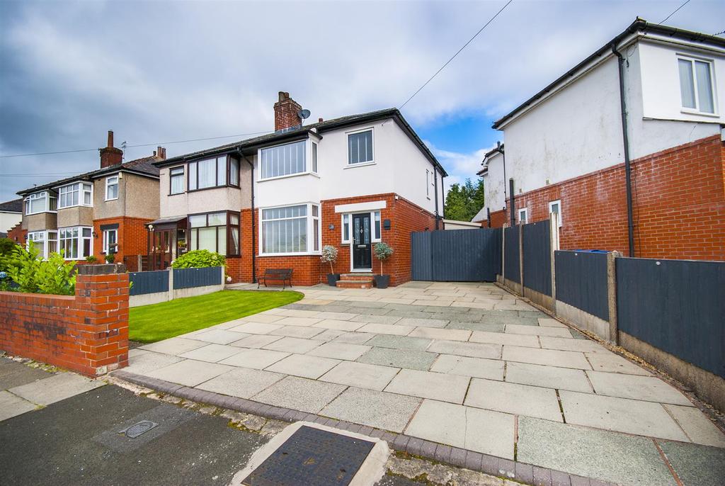 Westgate Avenue, Brook, Ramsbottom, Bury 3 bed semidetached