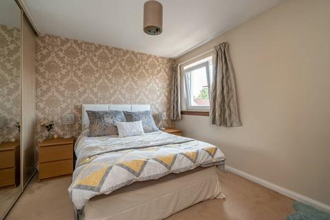 43 Bughtlin Park, Edinburgh, EH12 8UR