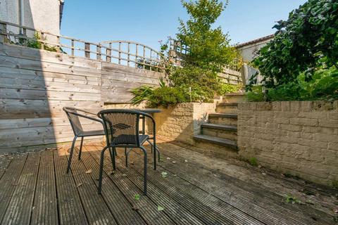 43 Bughtlin Park, Edinburgh, EH12 8UR