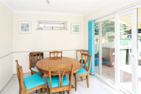 9 Cornfield Road, Bushey, WD23 3TB