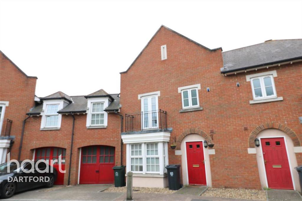 Calcroft Avenue, Ingress Park 3 bed terraced house £1,700 pcm (£392 pw)