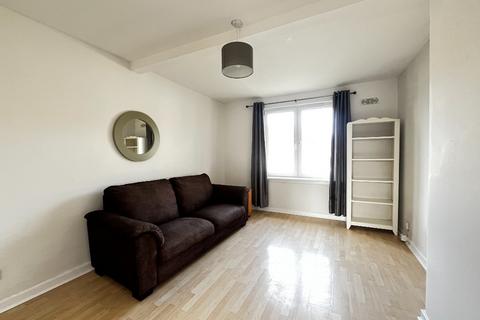 2 bedroom flat to rent, Saughton Gardens, Corstorphine, Edinburgh, EH12