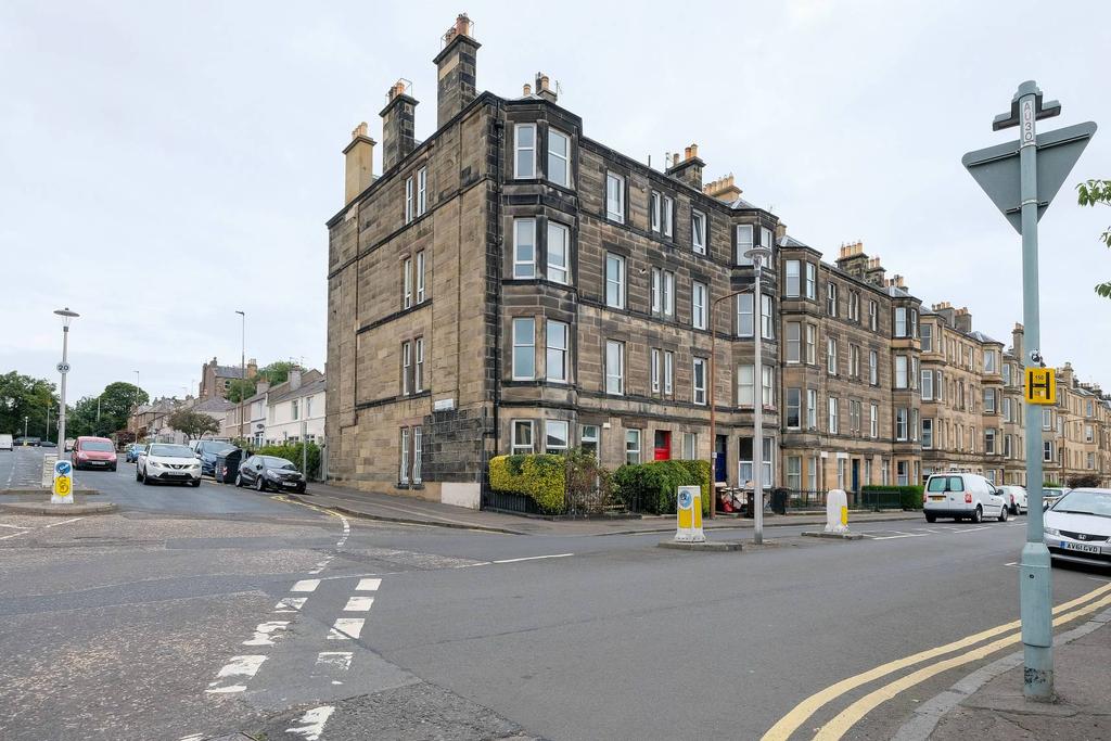 71 (1F1) Bellevue Road, EDINBURGH... 2 bed flat £280,000