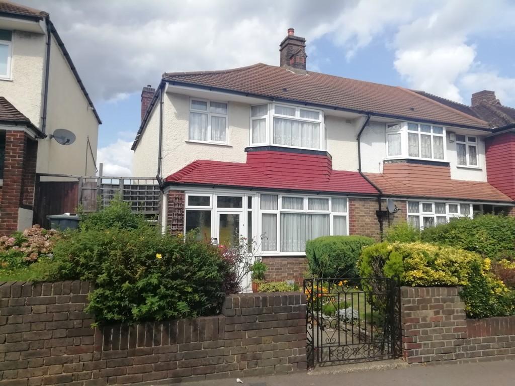 Croydon Road, Beddington 3 bed end of terrace house £450,000