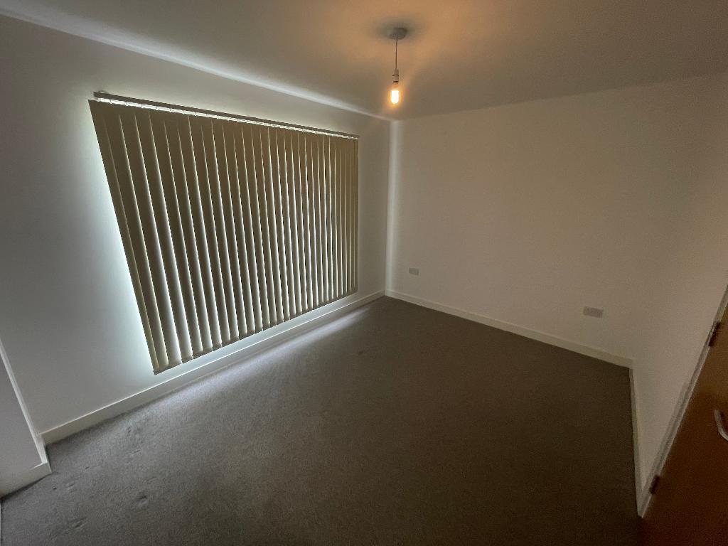 House in Manchester, First Street, Hulme - View 4