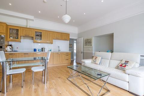 2 bedroom apartment for sale - WELLS central
