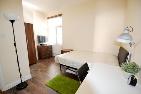 4 bedroom ground floor flat to rent, N4, MANOR HOUSE - GROUND FLOOR FLAT