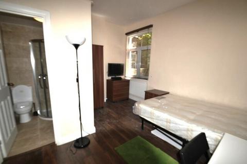 4 bedroom ground floor flat to rent, N4, MANOR HOUSE - GROUND FLOOR FLAT