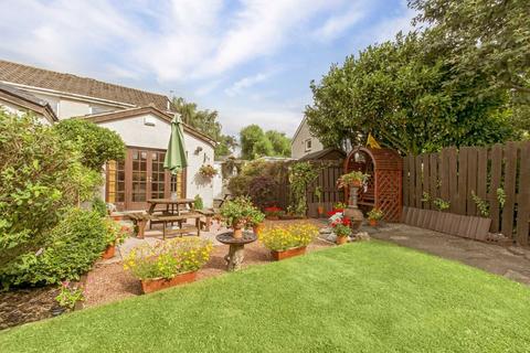 8 Quarryknowe Crescent, Inchture, Perth, PH14 9RH