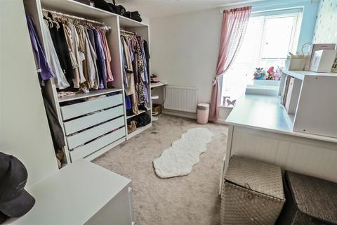 2 North Square, Newhall, Harlow, CM17 9TW