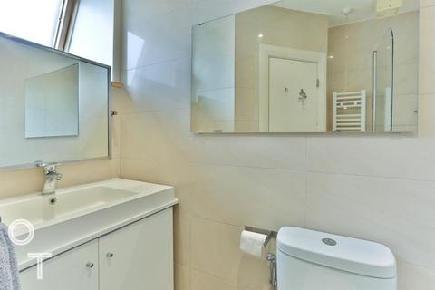 6d Willoughby Road, London, NW3 1SA