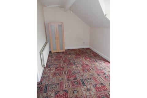 Studio to rent, Gillott Road, Edgbaston, Birmingham