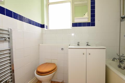 1d Longley Road, Rochester, ME1 2HD