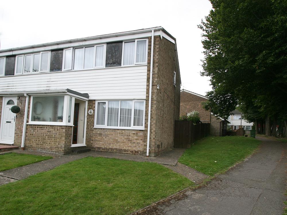 Fir Tree Grove, Chatham ME5 3 bed end of terrace house £262,500