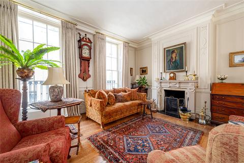 7 Albion Street, London, W2 2AS
