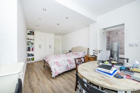 2 bedroom flat to rent, Maida Vale, Little Venice, W9