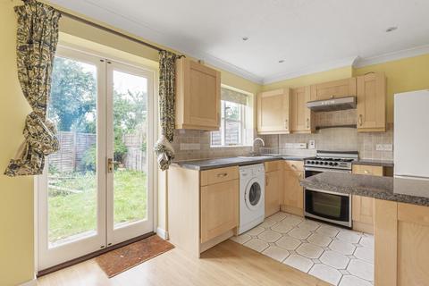 17 Barncroft, Farnham, GU9 8RU