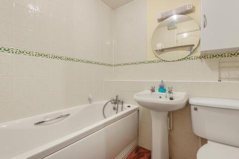 17 Barncroft, Farnham, GU9 8RU