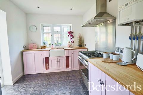 148 Clockhouse Lane, Romford, RM5 2TJ