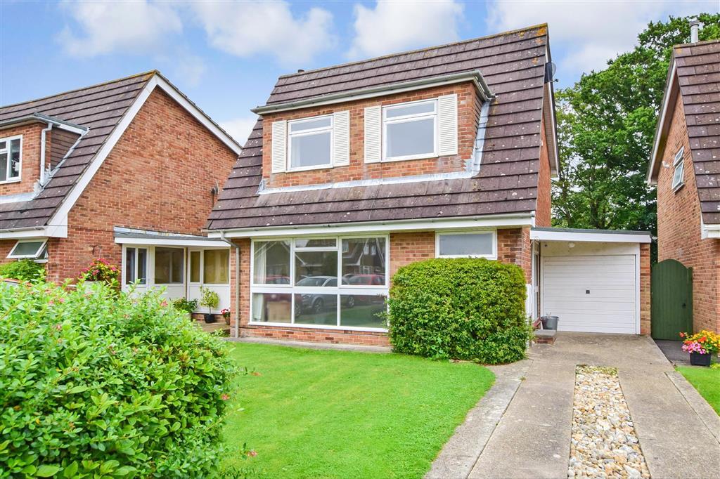 Brook Gardens, Emsworth, Hampshire 3 bed detached house