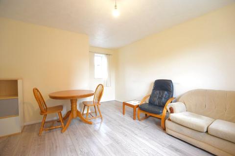 1 bedroom apartment to rent - Dunnock Road, E6