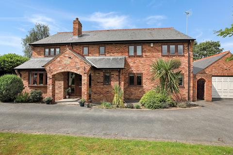 Elm Lea Brandy Carr Road, Kirkhamgate, Wakefield, WF2 0RJ