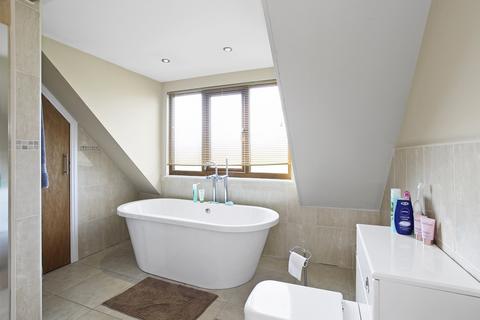 79 Brandy Carr Road, Kirkhamgate, Wakefield, WF2 0RJ